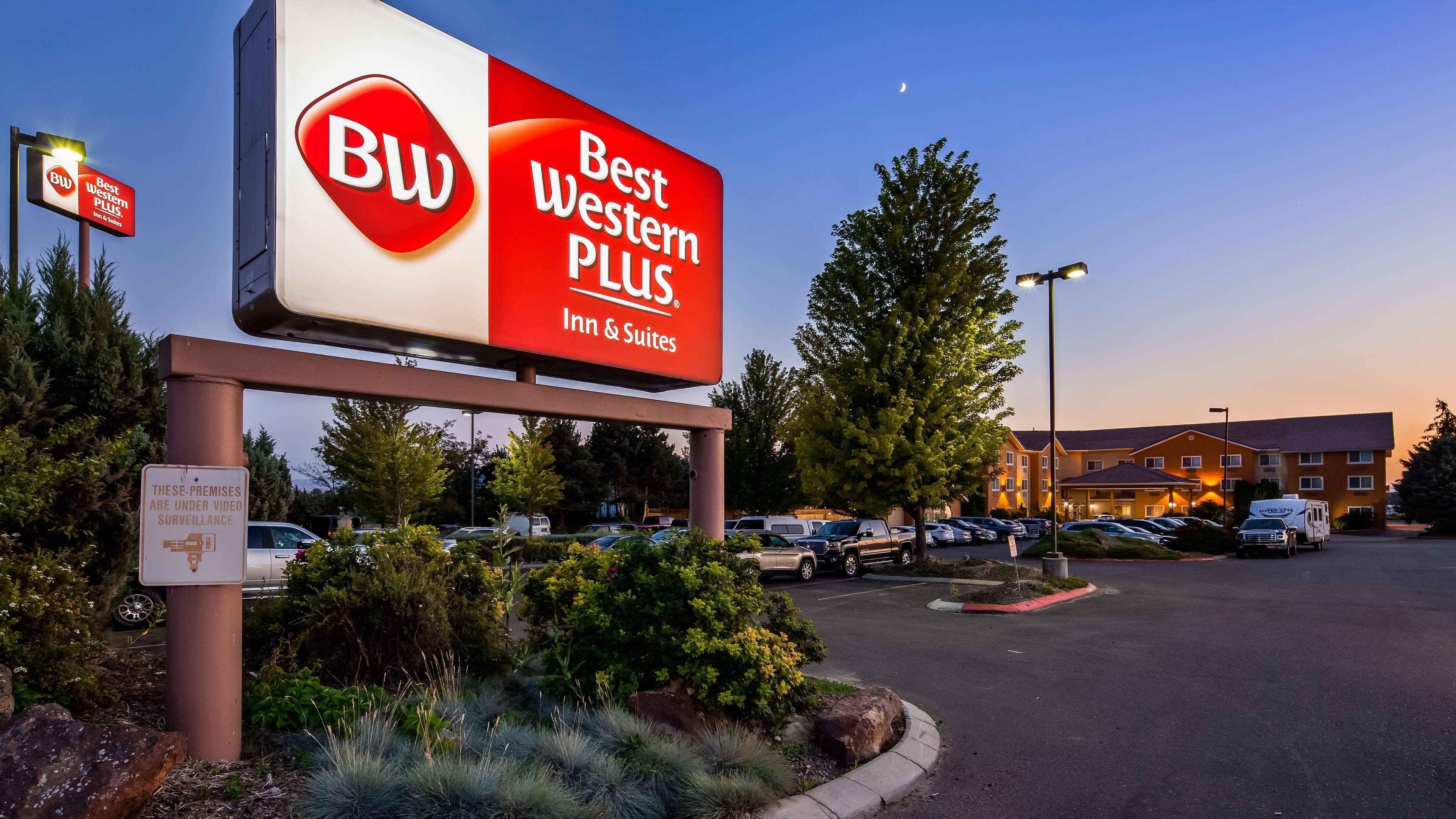 Best Western Plus Caldwell Inn & Suites Bagian luar foto