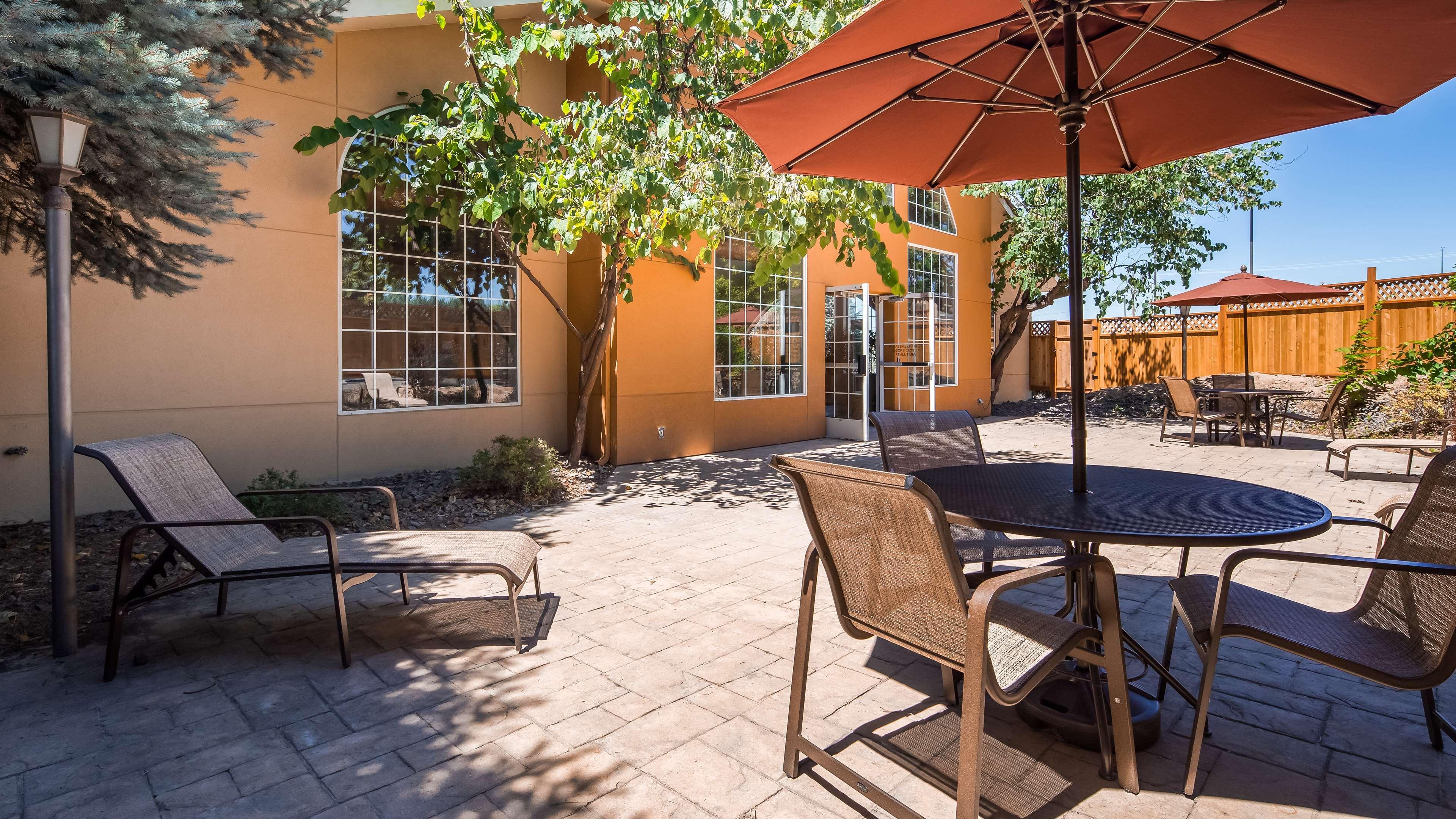 Best Western Plus Caldwell Inn & Suites Bagian luar foto