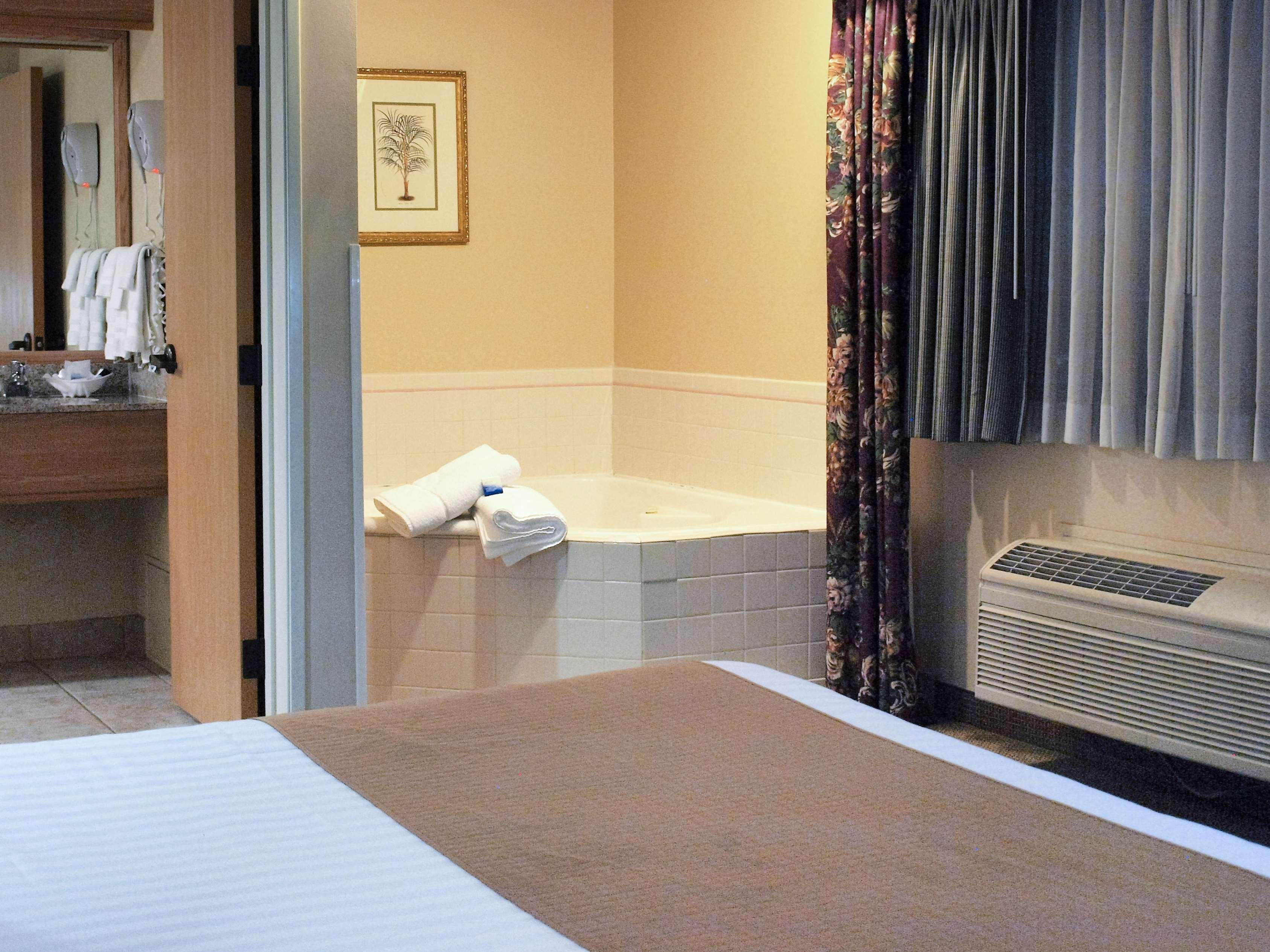 Best Western Plus Caldwell Inn & Suites Bagian luar foto