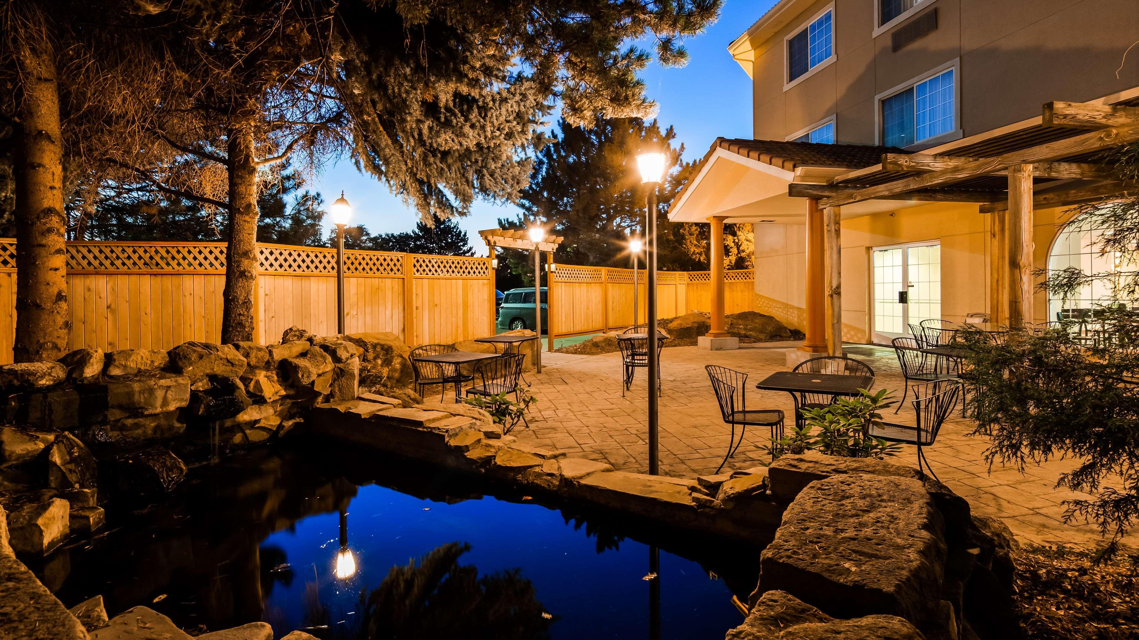 Best Western Plus Caldwell Inn & Suites Bagian luar foto