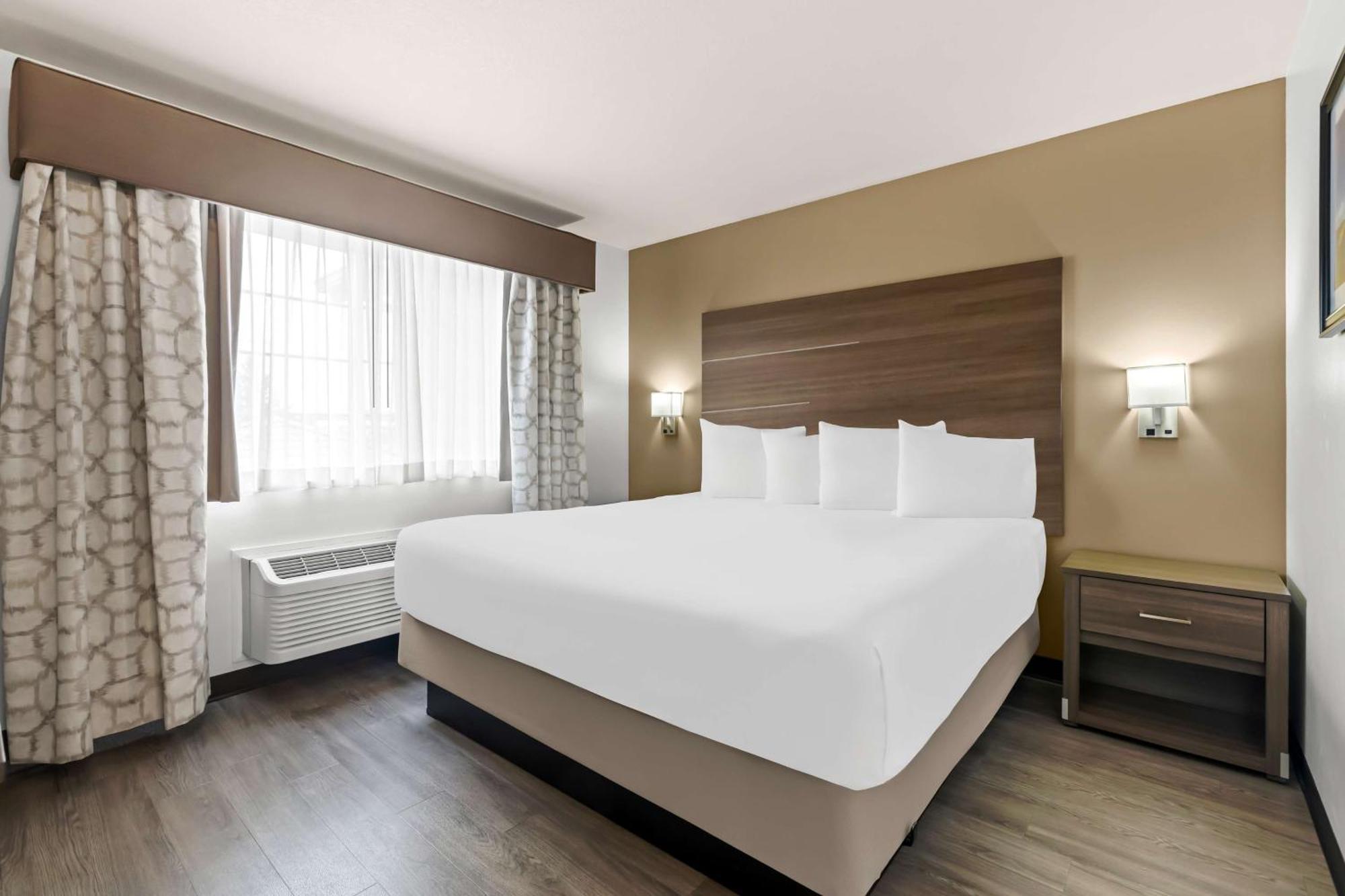 Best Western Plus Caldwell Inn & Suites Bagian luar foto