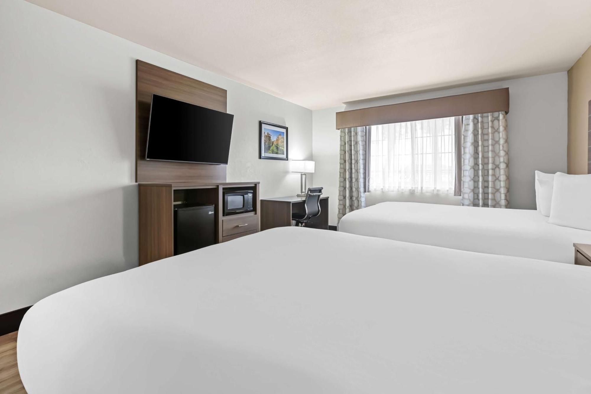 Best Western Plus Caldwell Inn & Suites Bagian luar foto