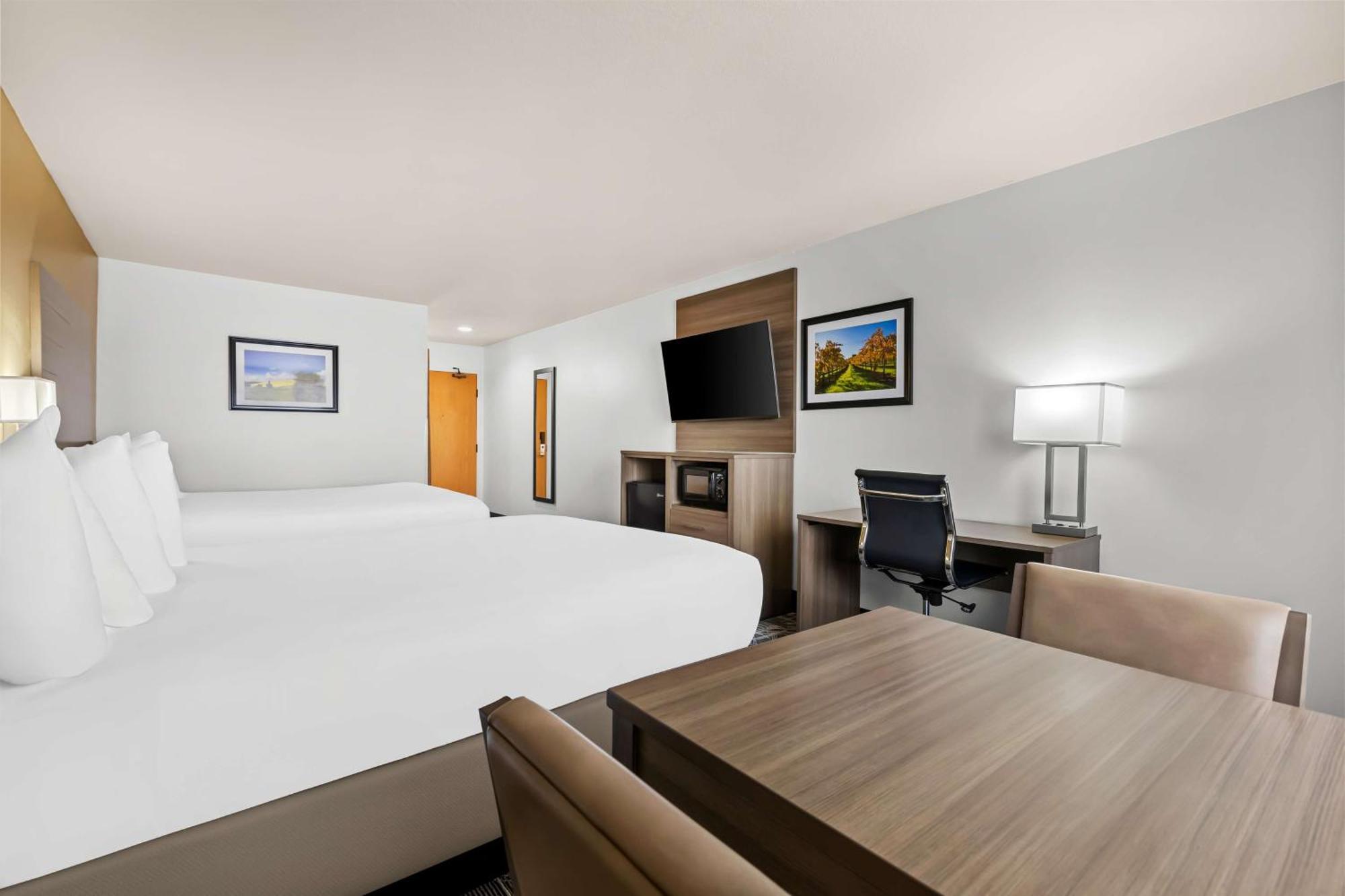 Best Western Plus Caldwell Inn & Suites Bagian luar foto