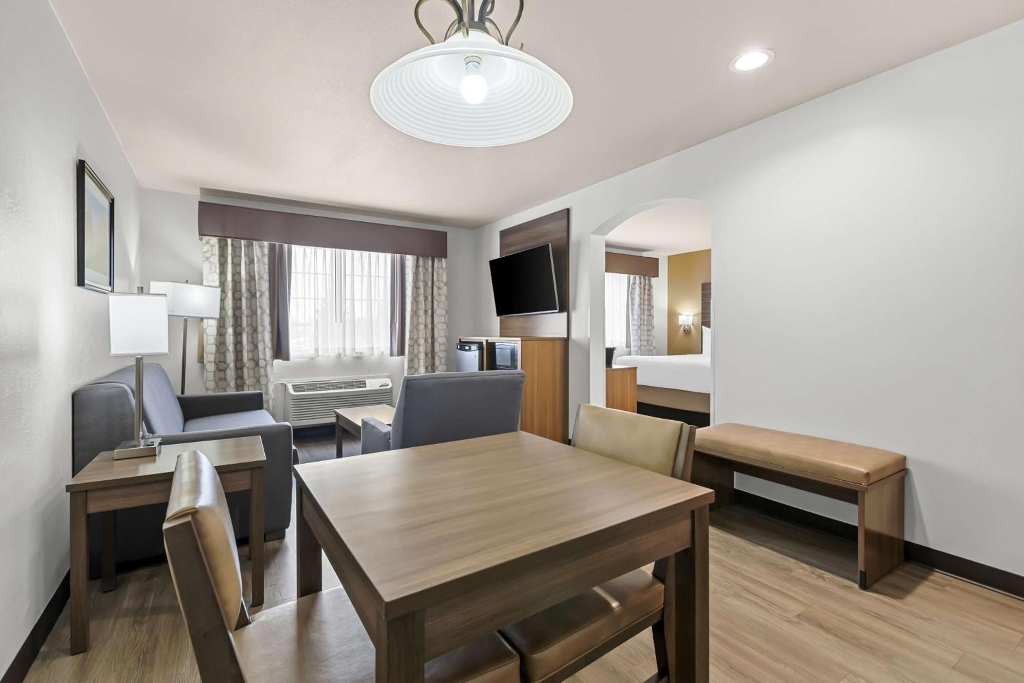 Best Western Plus Caldwell Inn & Suites Bagian luar foto