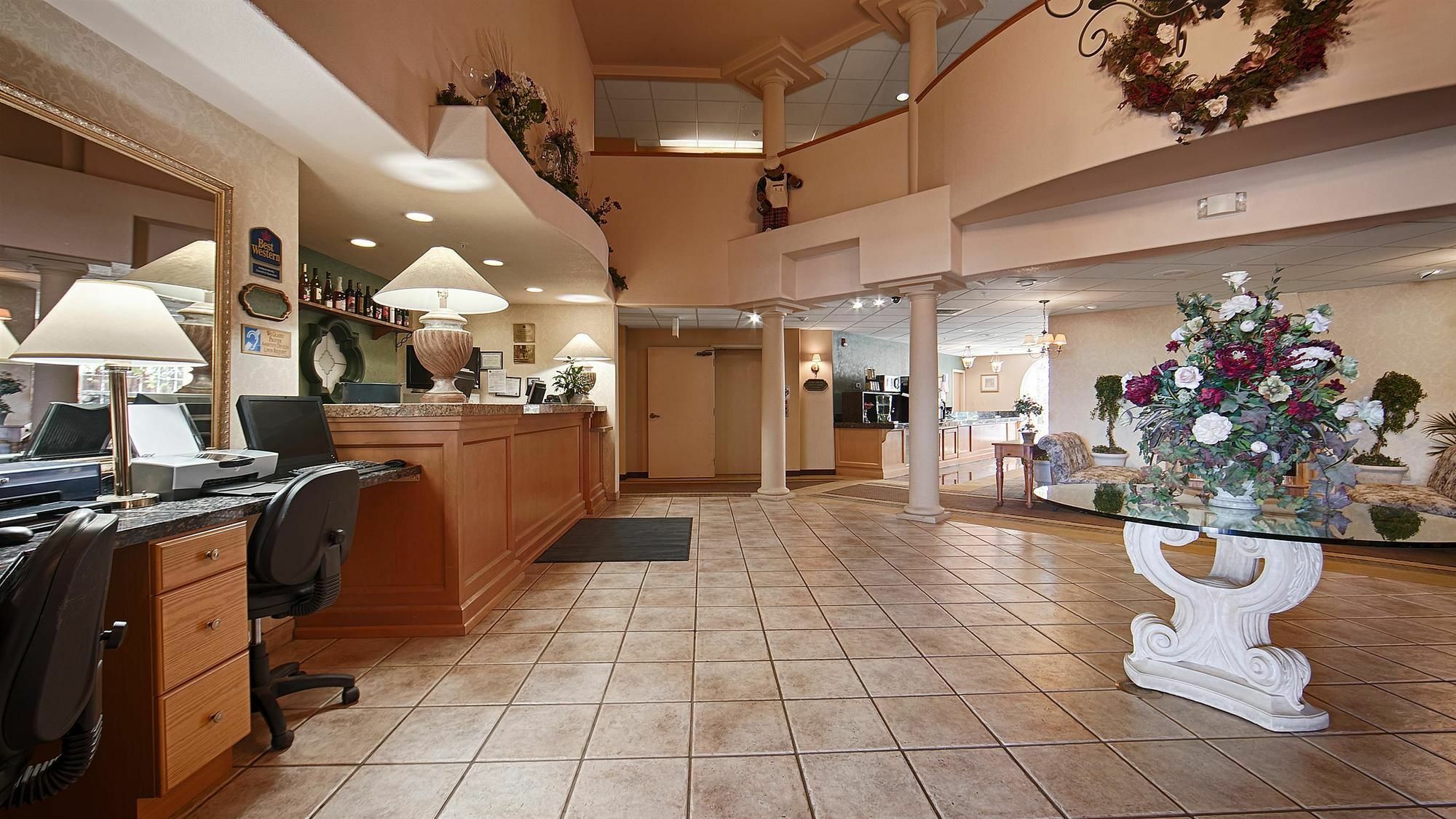 Best Western Plus Caldwell Inn & Suites Bagian luar foto